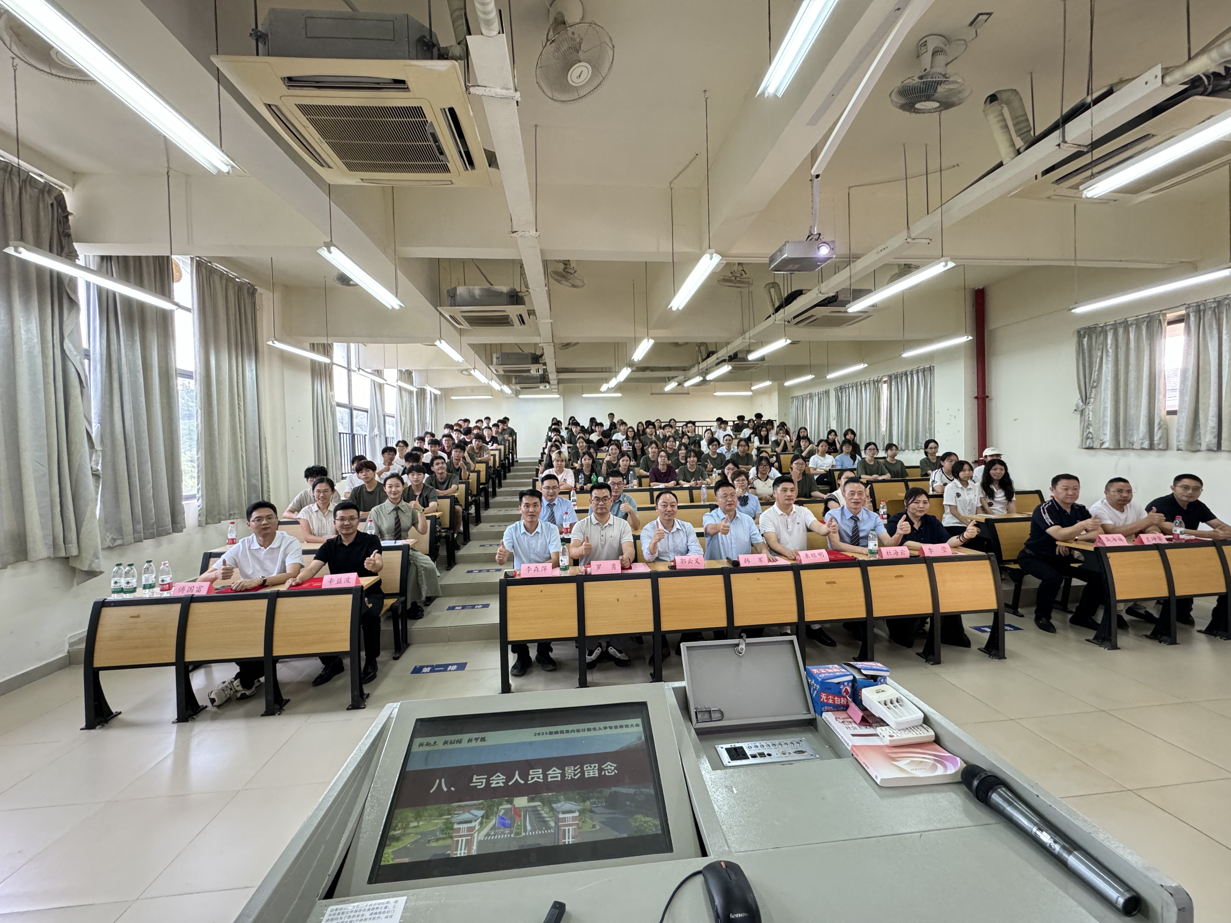 0f2fd99b7a5c6dd96a3108c502be91ce.jpg 0f2fd99b7a5c6dd96a3108c502be91ce.jpg